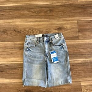 Judy Blue women’s Bermuda Denim Shorts size small NWT